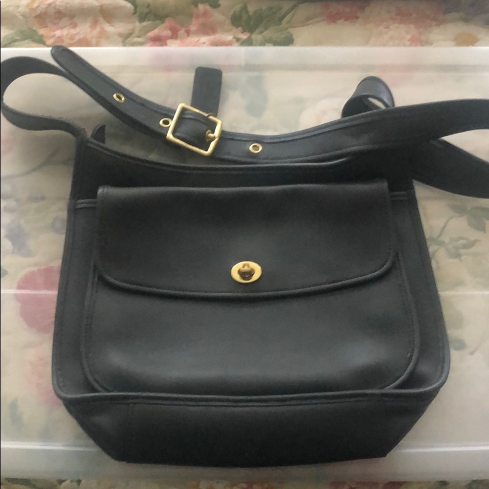 Vintage coach purse, classic style, navy